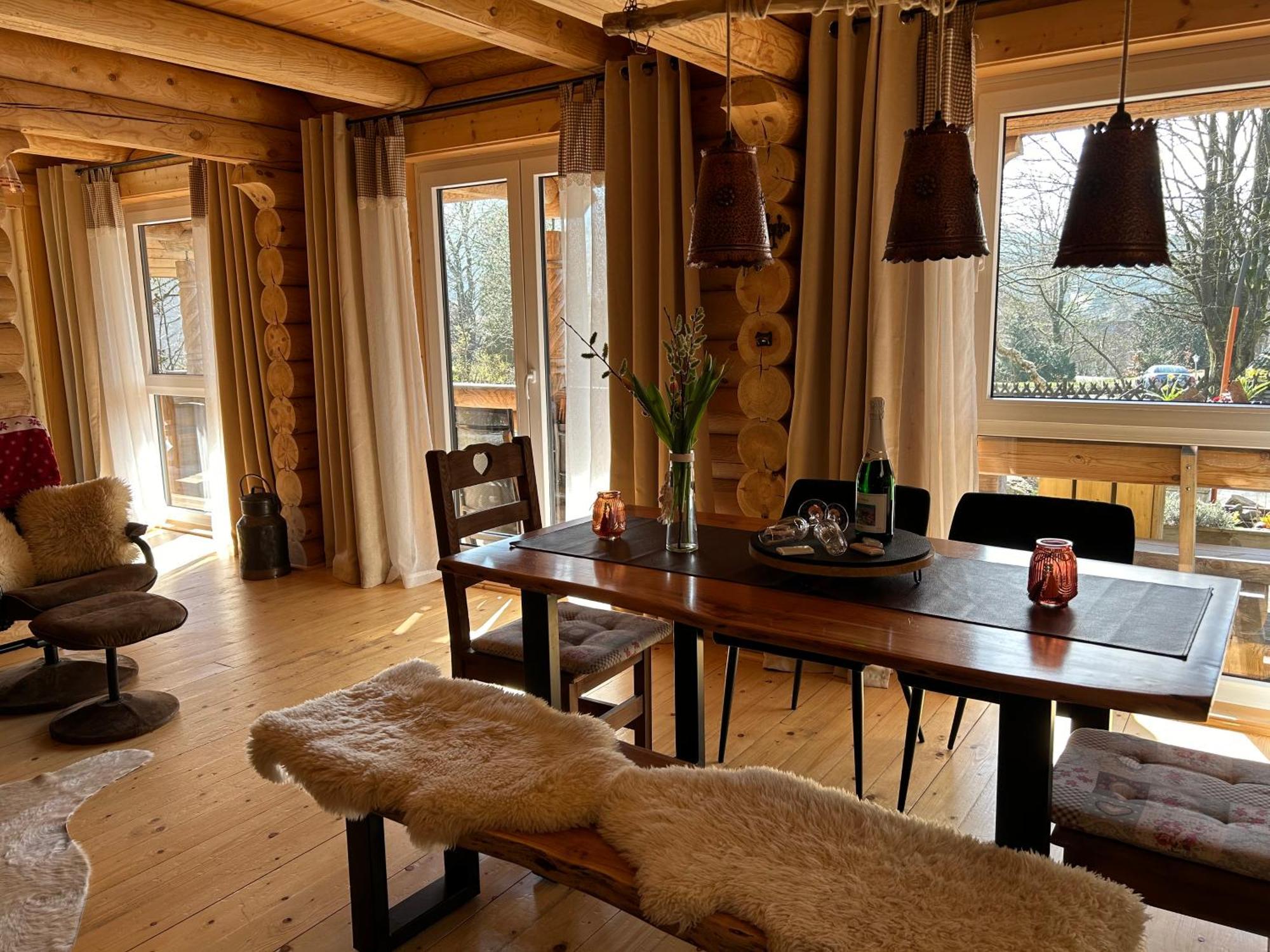 Holiday home Traumzeit Hahnenkleer Huette *